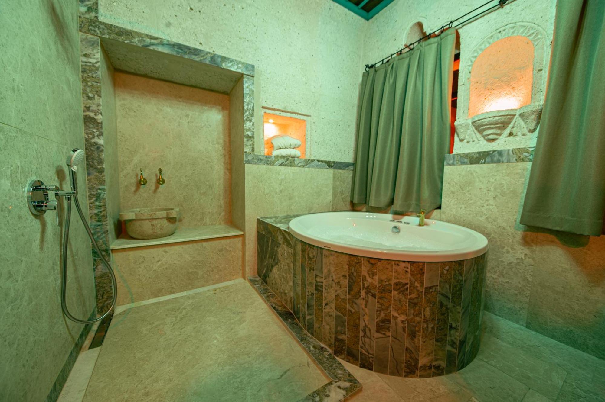 Ares Cave Suites Гьореме Екстер'єр фото